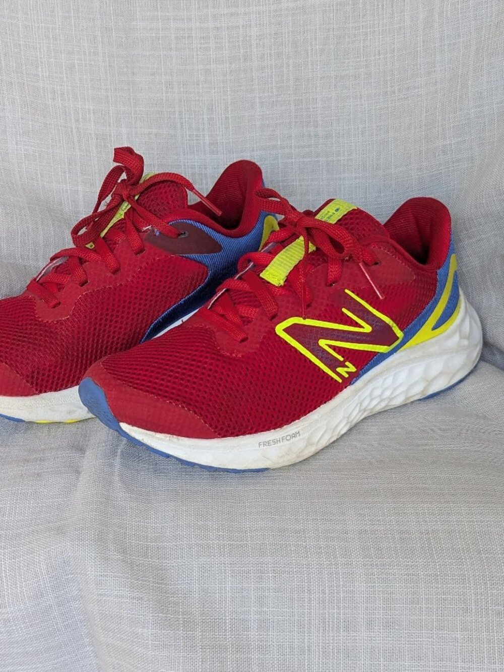 NEW BALANCE FRESH FOAM ARISHI V4 LACE UP SHOES LITTLE BOYS SIZE 13.5